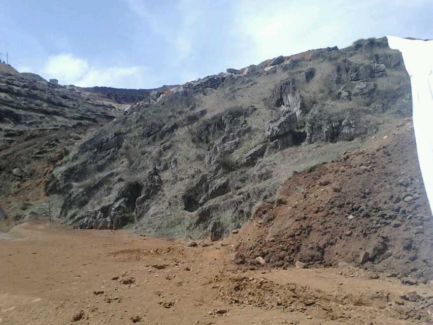 壩坡防浪護坡土工膜施工過程 土工膜價格貴嗎？
